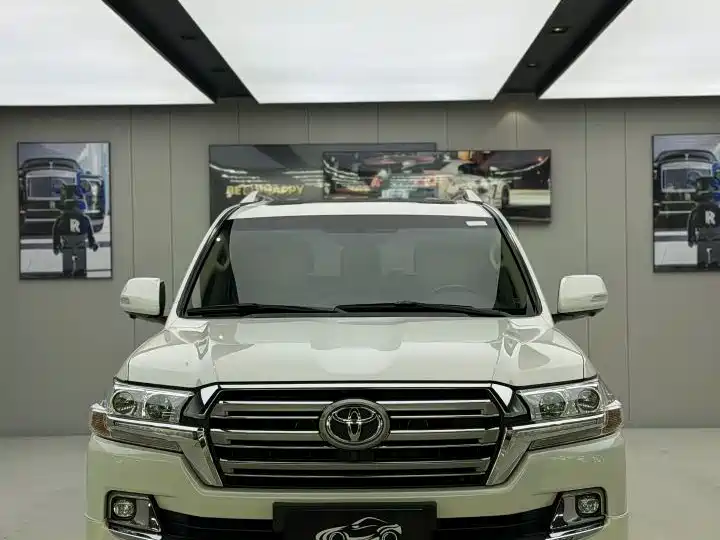 Toyota Land Cruiser 2019 — фото 2