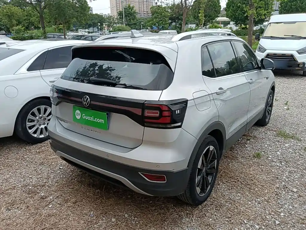 Volkswagen Tacqua 2020