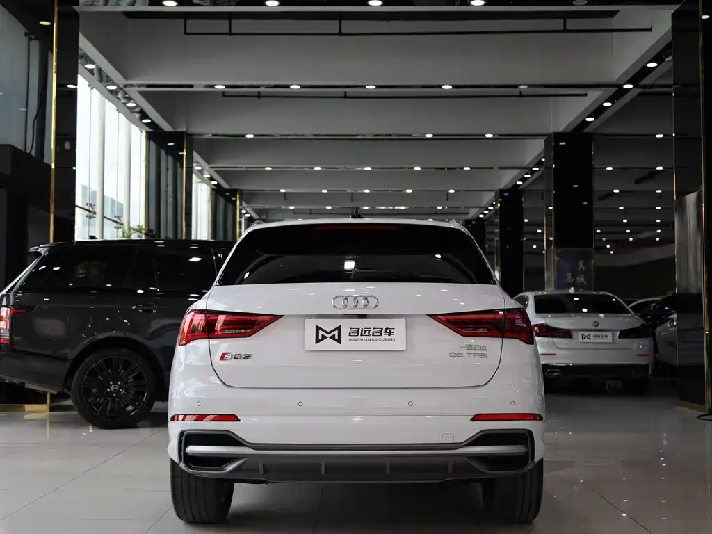 Audi Q3 2022 — фото 15