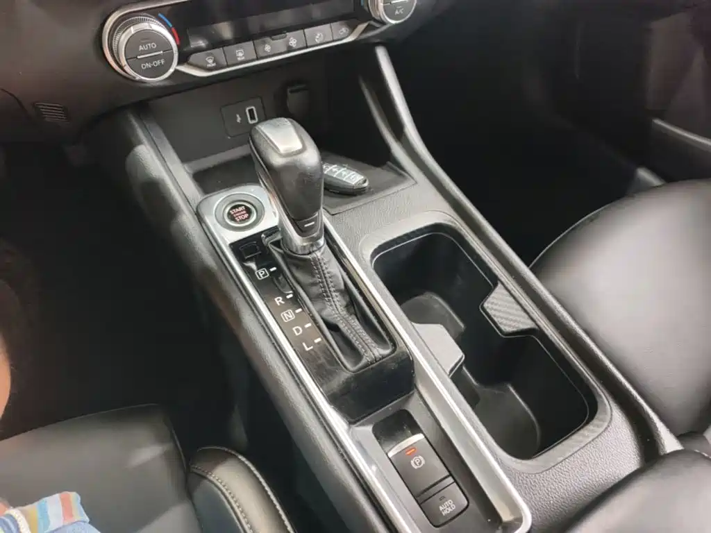 Nissan Sylphy 2022 — фото 14