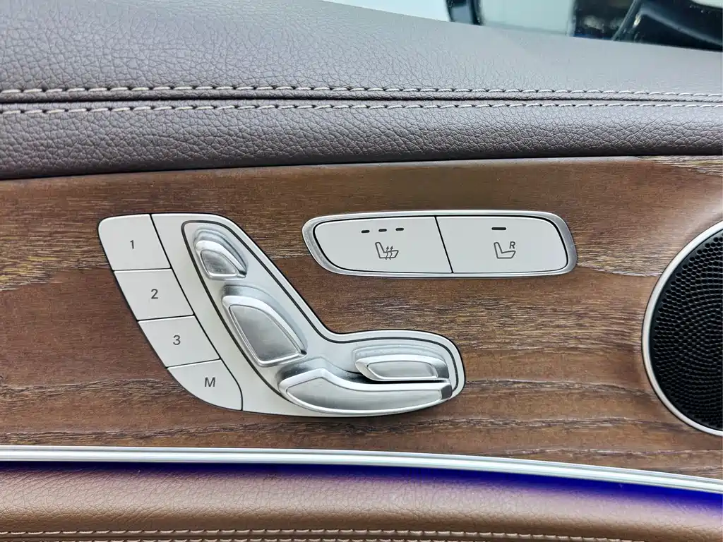 Mercedes-Benz E-Class 2021 — фото 11