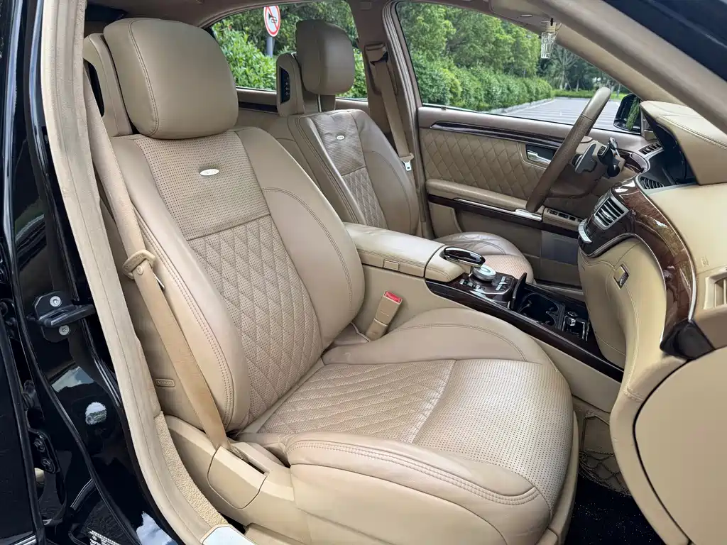 Mercedes-Benz S-Class AMG 2011 — фото 13