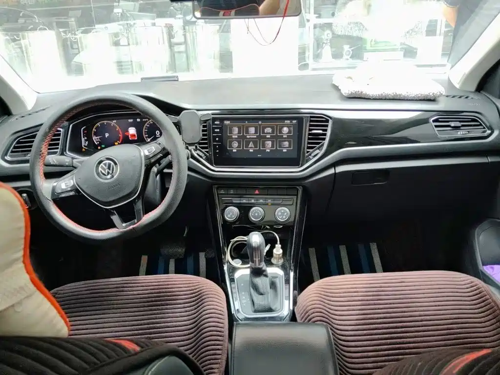 Volkswagen T-Roc 2021