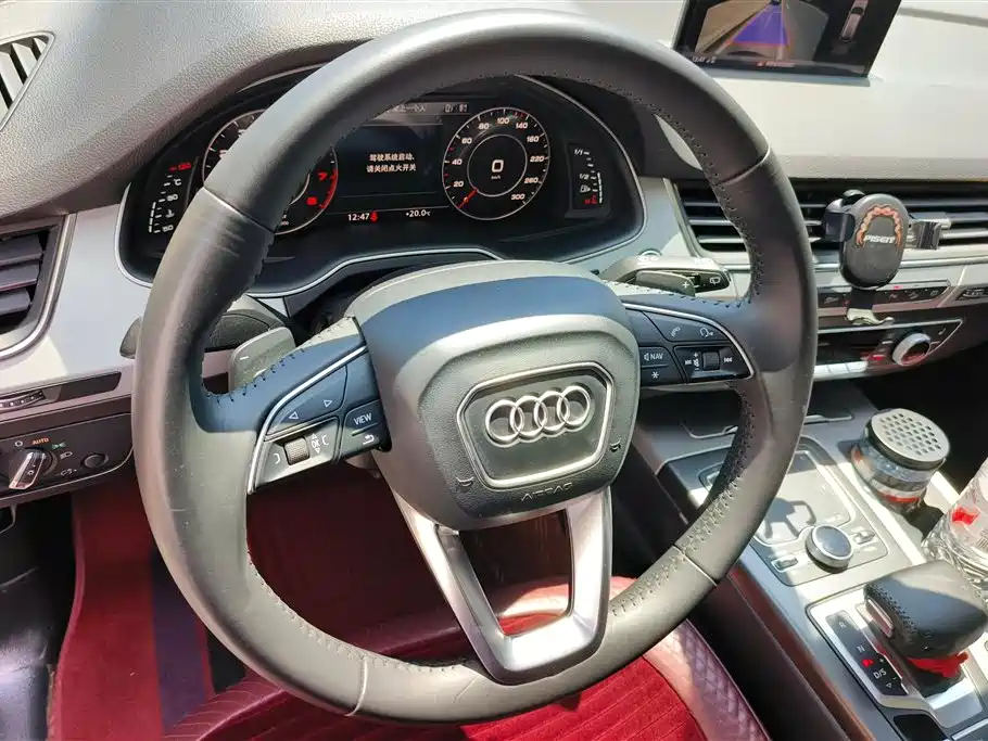 Audi Q7 2018 — фото 15
