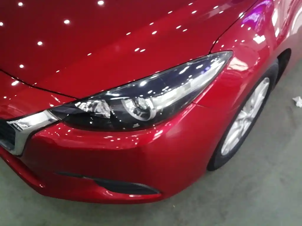 Mazda 3 Axela 2018 — фото 24
