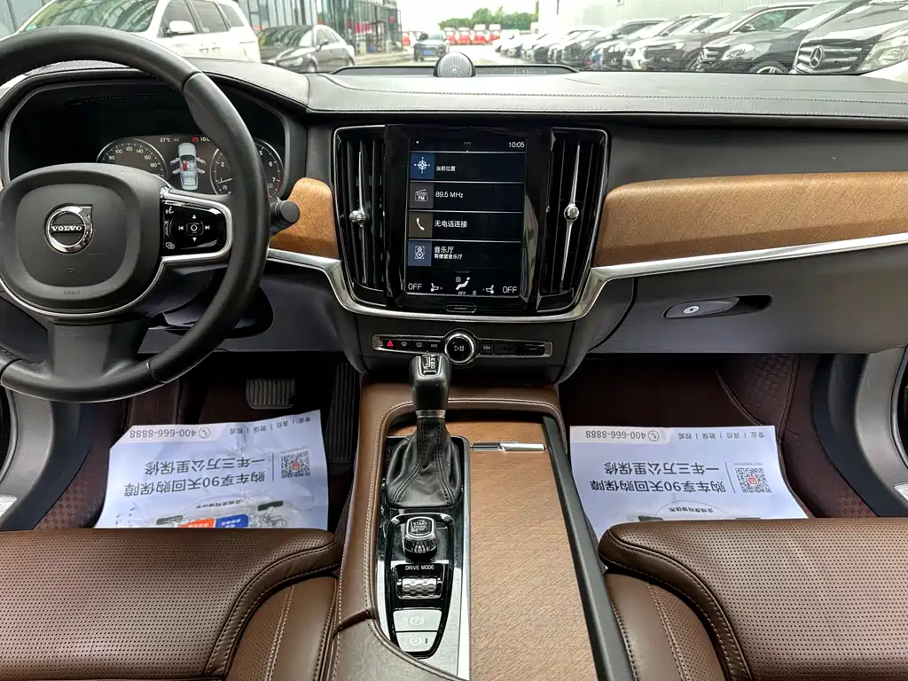 Volvo S90 2018 — фото 19