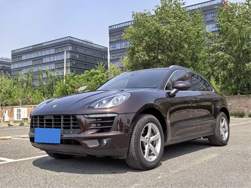 Porsche Macan 2018 — фото 1