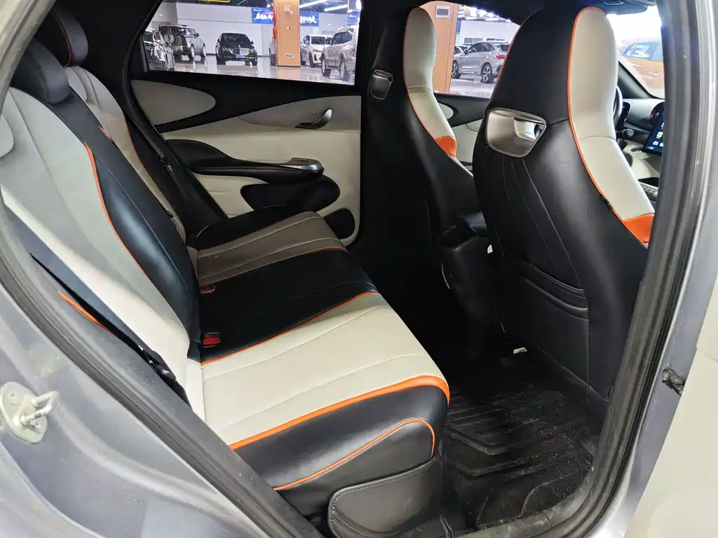 BYD Dolphin 2022 — фото 11
