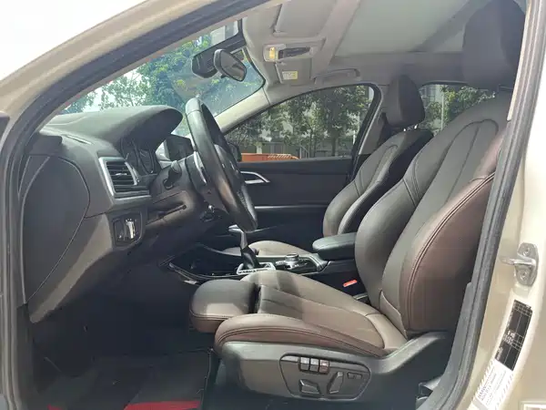 BMW 1 Series 2019