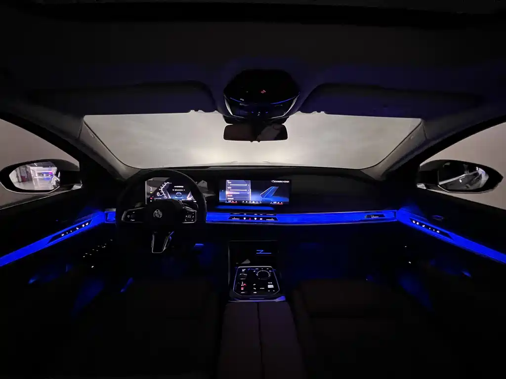 BMW 7 Series 2025 — фото 13
