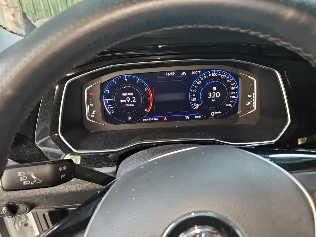 Volkswagen Sagitar 2022