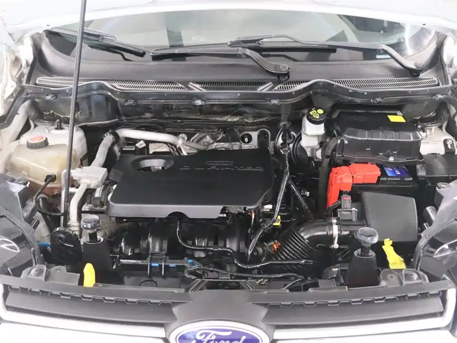 Ford Ecosport 2014 — фото 17