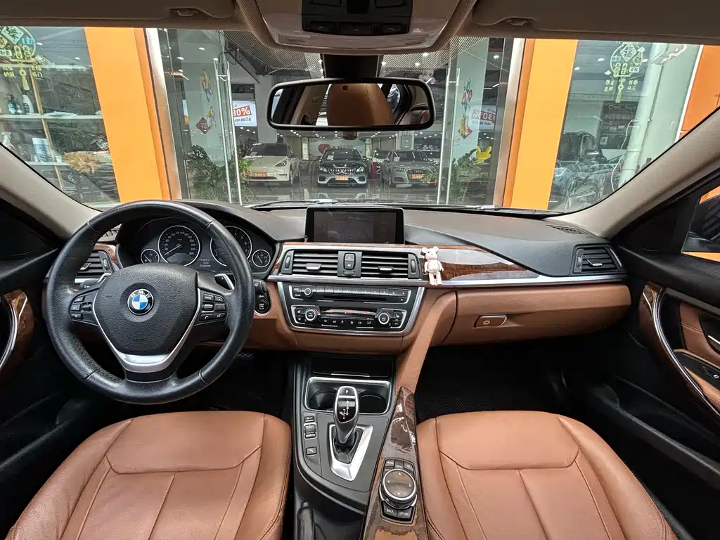 BMW 3 Series 2015 — фото 13