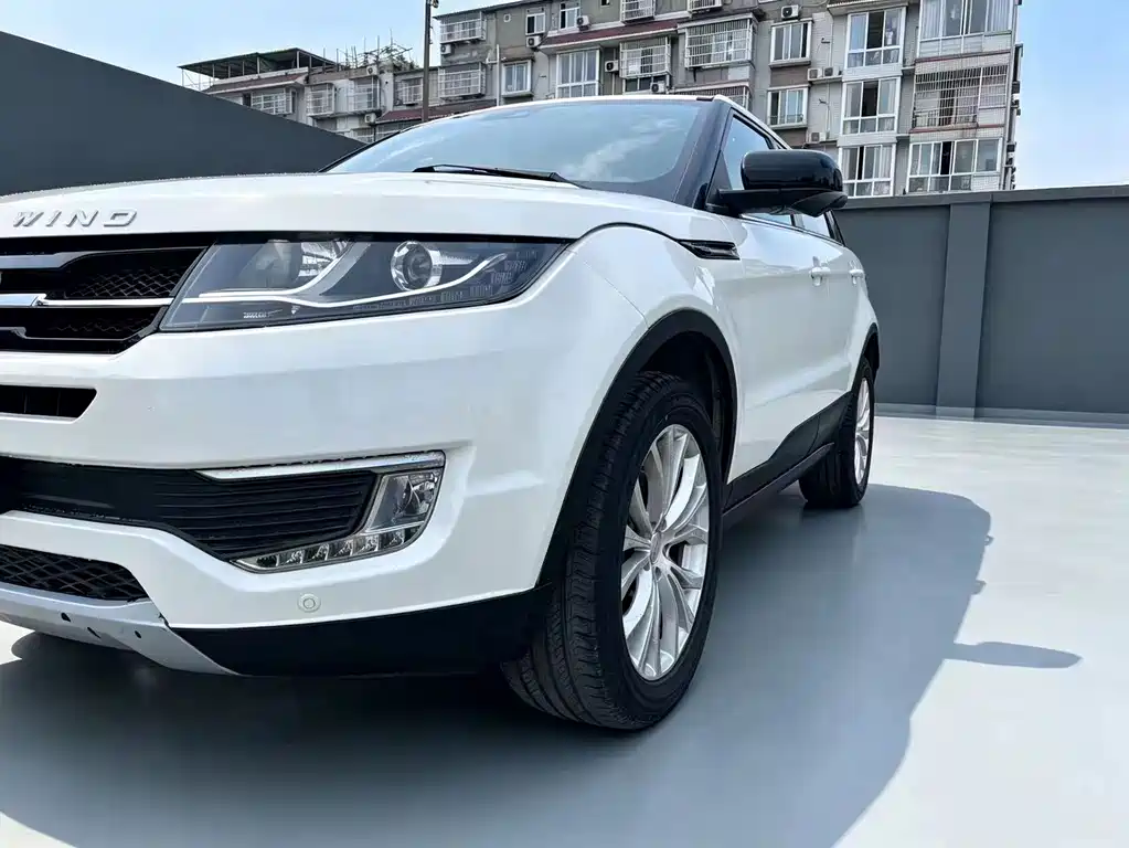 Landwind X7 2017 — фото 7