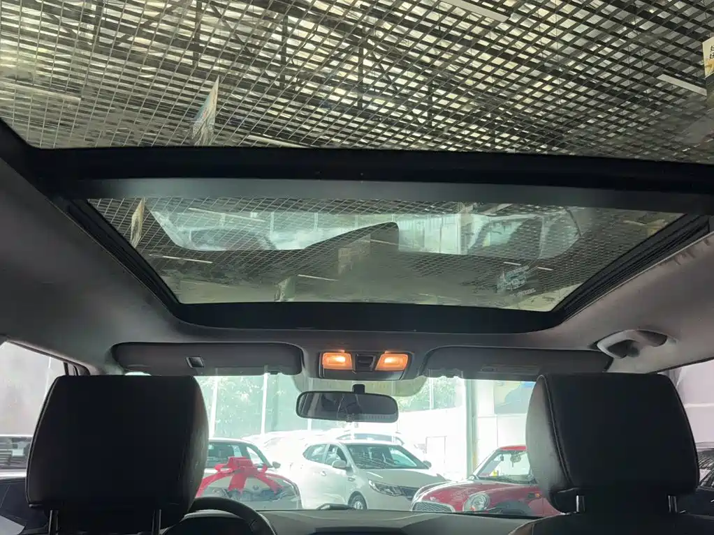 Hyundai ix25 2017 — фото 11