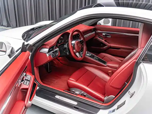 Porsche 911 2016