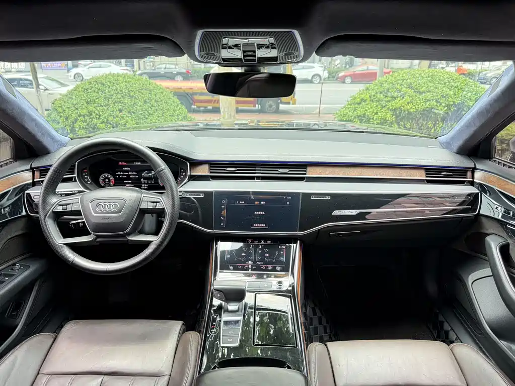 Audi A8 2019