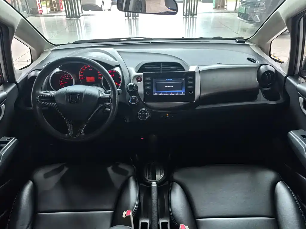 Honda Fit 2011 — фото 15