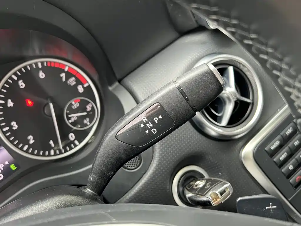 Mercedes-Benz A-Class 2015 — фото 18