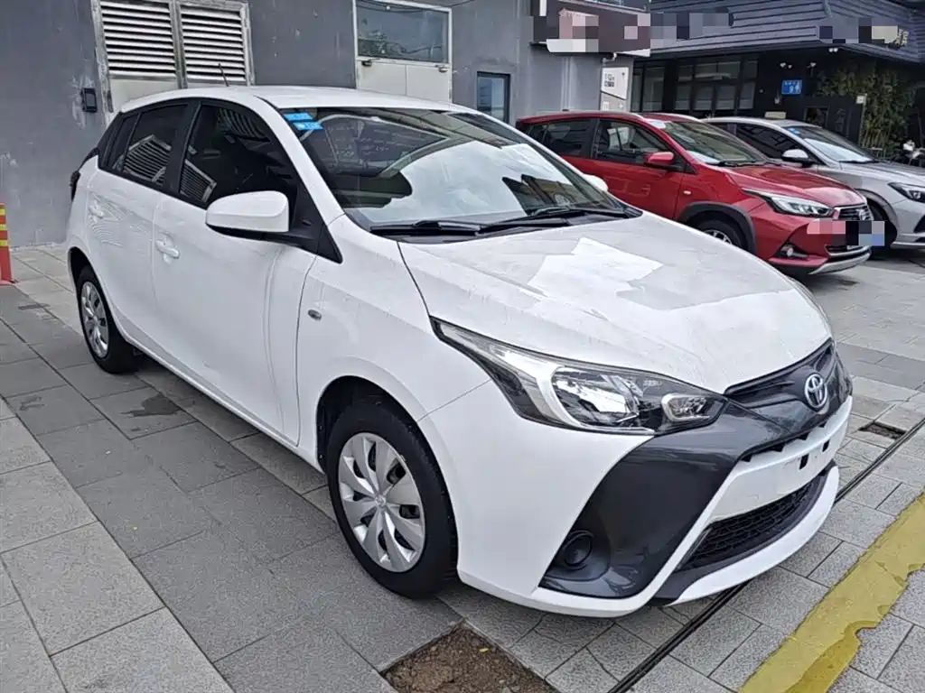Toyota Yaris L 2019 — фото 4