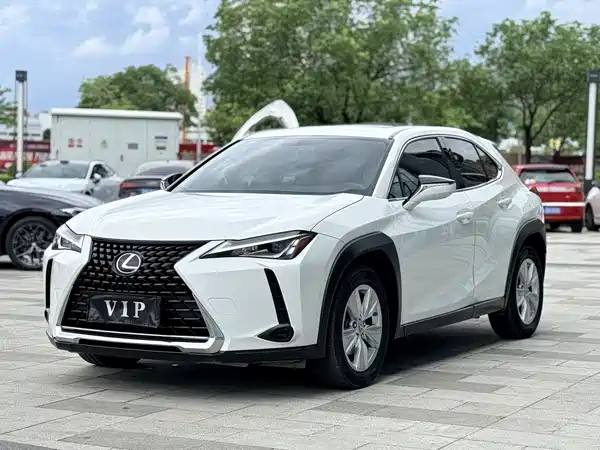 Lexus UX 2020
