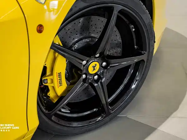 Ferrari 458 2012