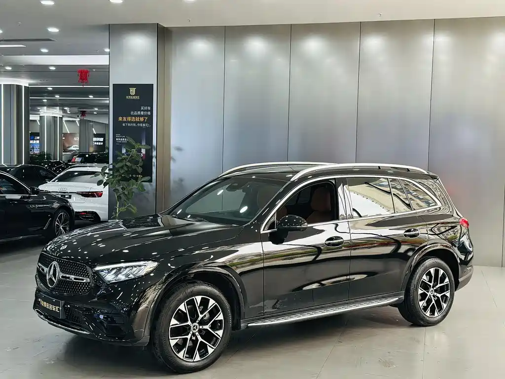 Mercedes-Benz GLC 2023 — фото 1