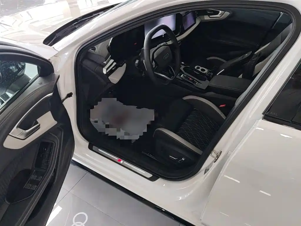 Audi A5L 2025 — фото 23
