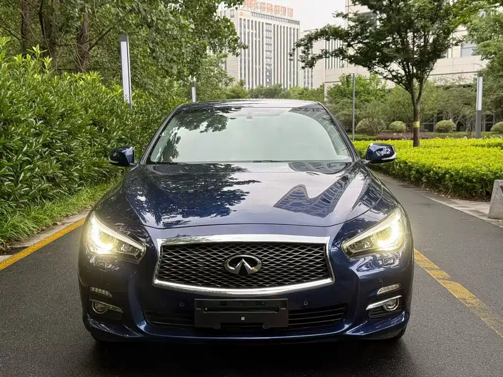 Infiniti Q50L 2017 — фото 2