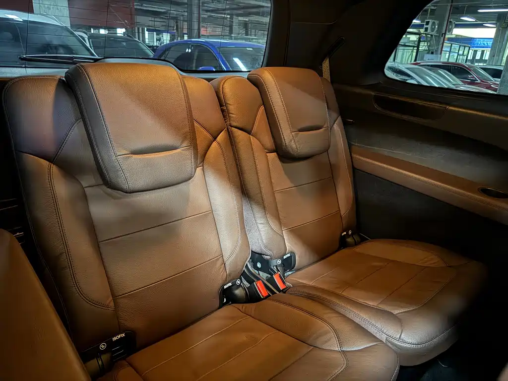 Mercedes-Benz GLS 2015 — фото 12