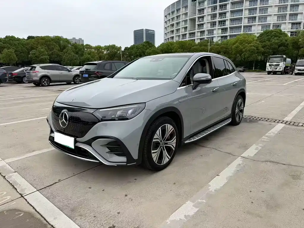Mercedes-Benz EQE SUV 2024