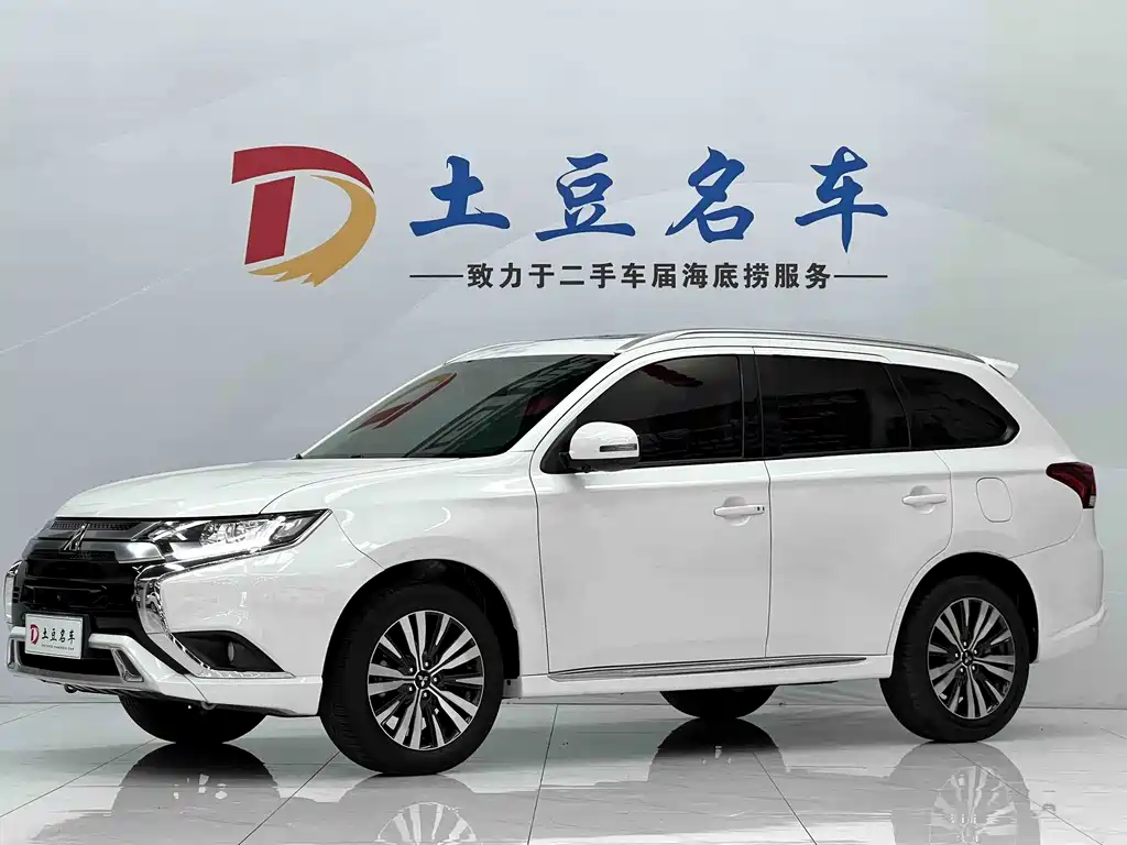 Mitsubishi Outlander 2022