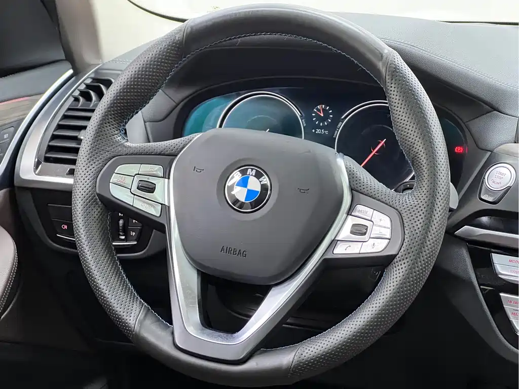 BMW X3 2019 — фото 17