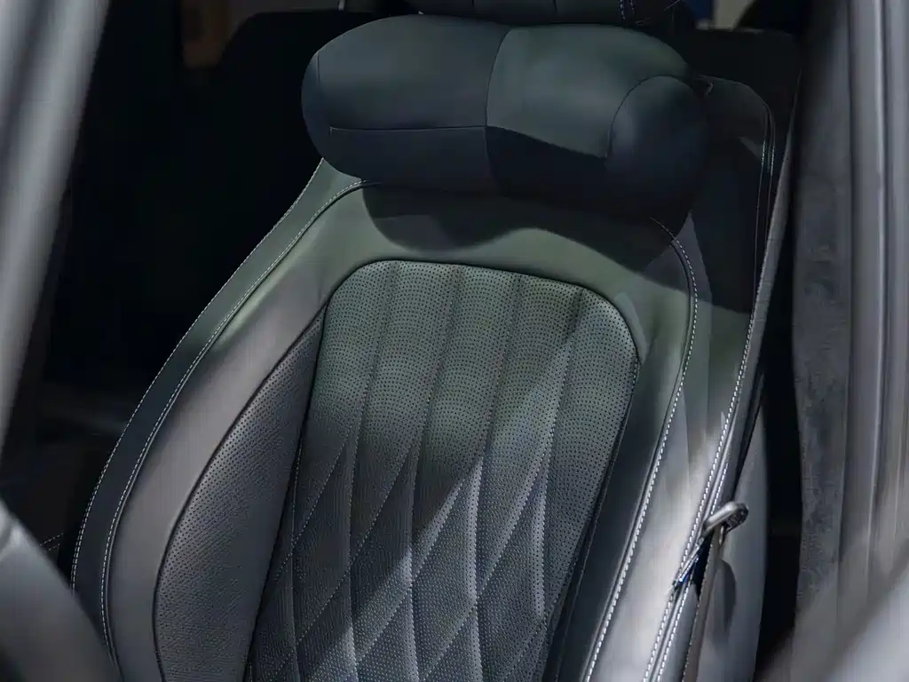 Mercedes-Benz G-Class 2023