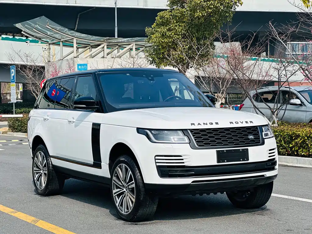 Land Rover Range Rover 2023 — фото 3