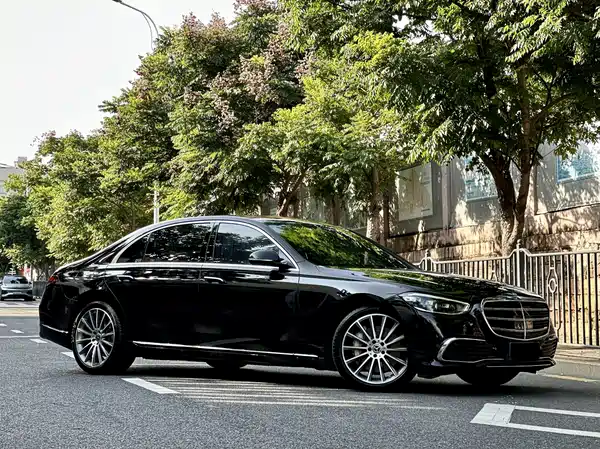 Mercedes-Benz S-Class 2021