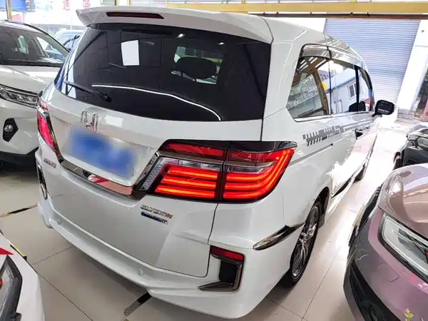 Honda Elysion 2021