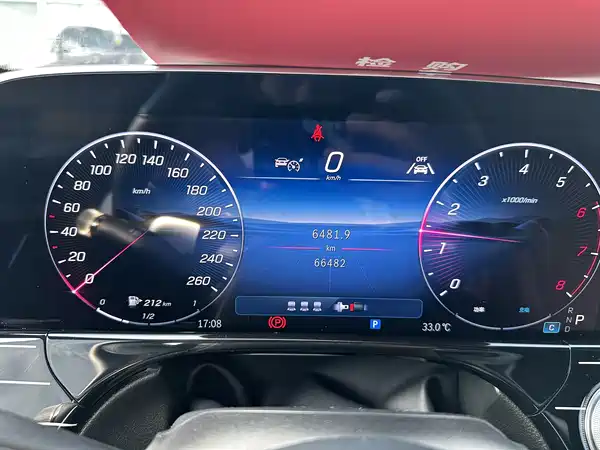 Mercedes-Benz E-Class 2025