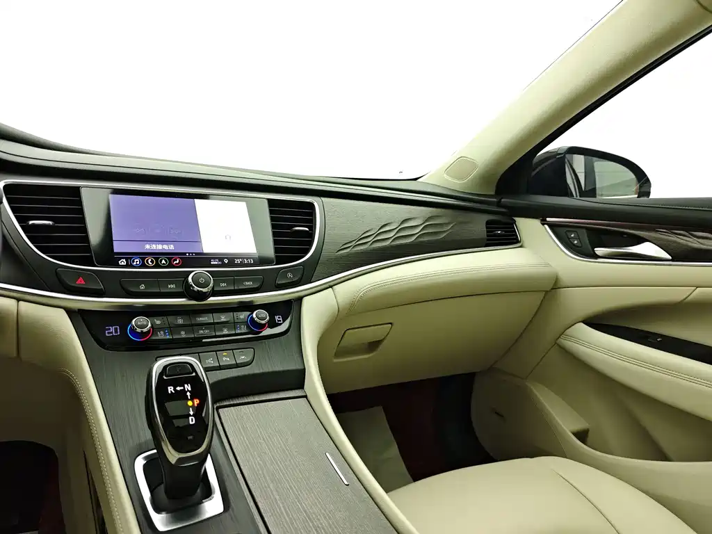 Buick LaCrosse 2020 — фото 32