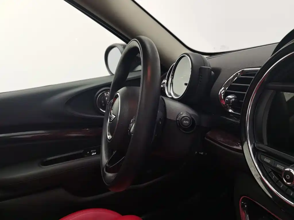 MINI Clubman 2017 — фото 22