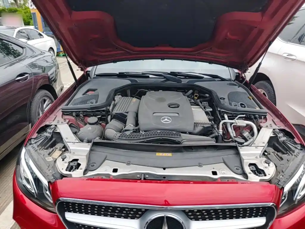Mercedes-Benz E-Class 2017 — фото 20