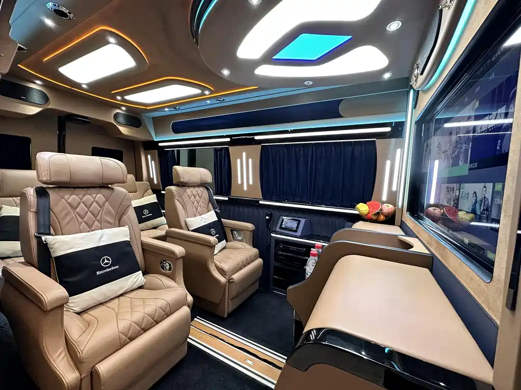 Mercedes-Benz Sprinter 2018 — фото 16