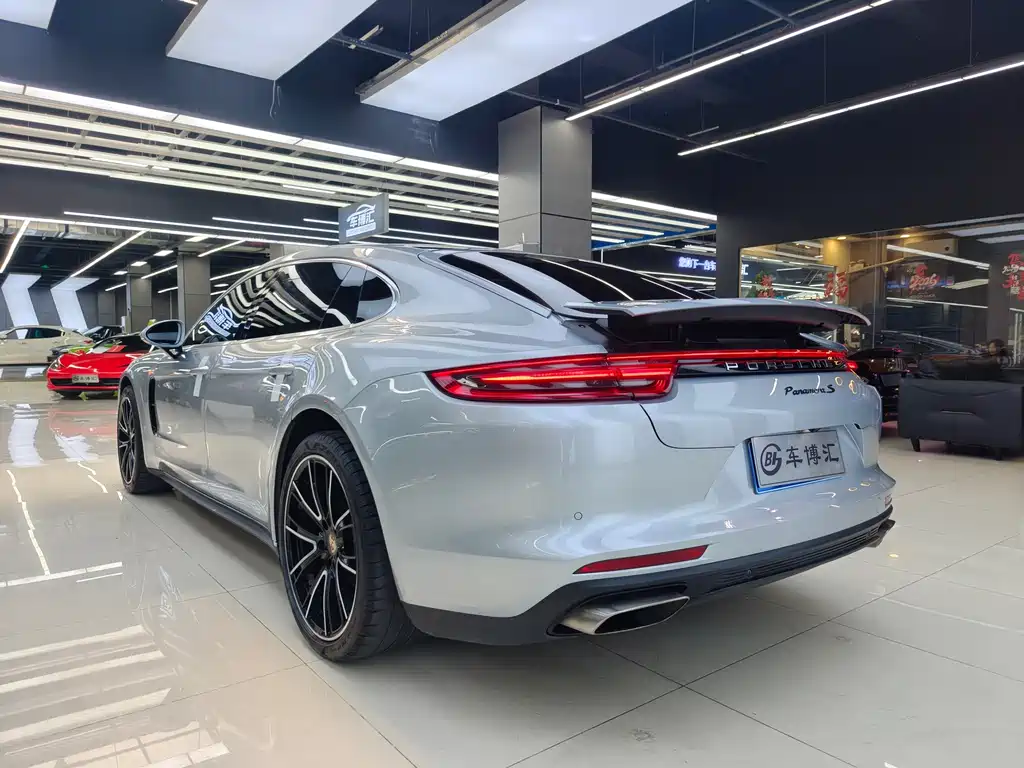 Porsche Panamera 2017 — фото 4