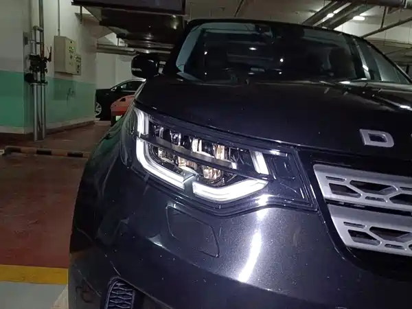 Land Rover Discovery 2018