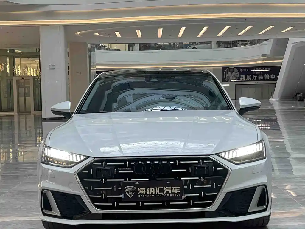 Audi A7L 2023 — фото 3