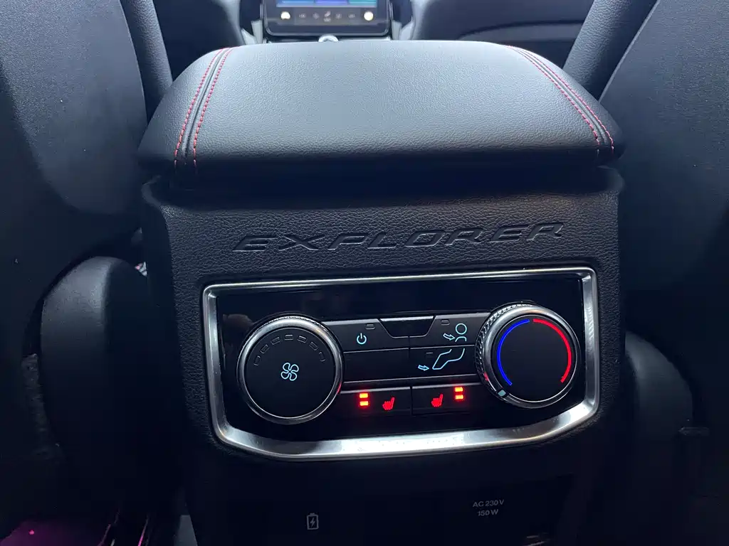 Ford Explorer 2020 — фото 26