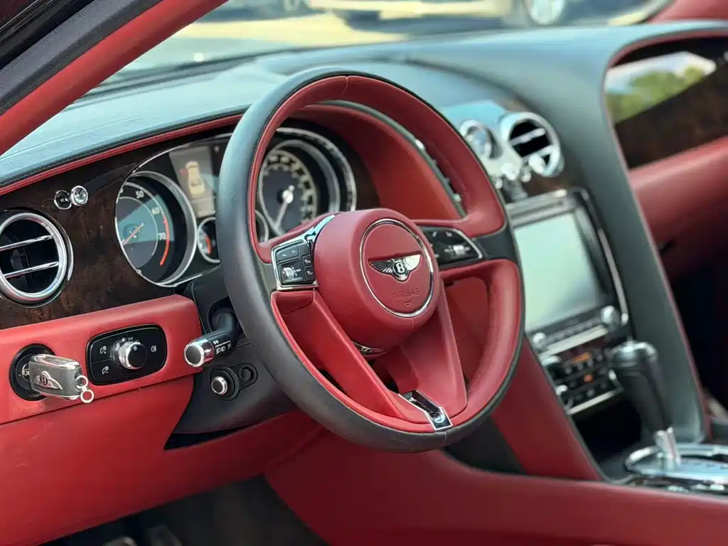 Bentley Flying Spur 2015 — фото 5