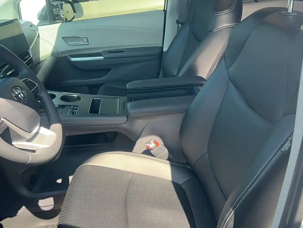Toyota Sienna 2026