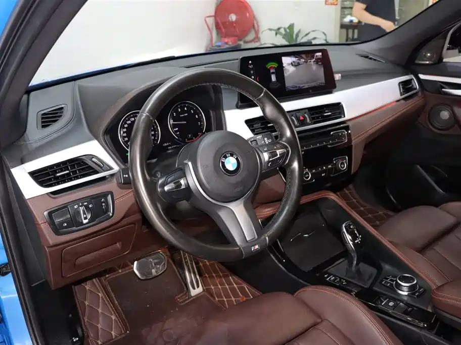 BMW X2 2023 — фото 11