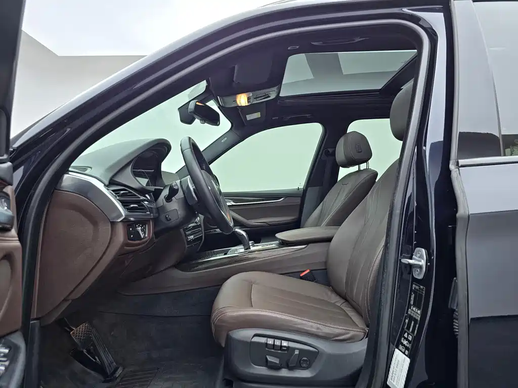 BMW X5 2018 — фото 13